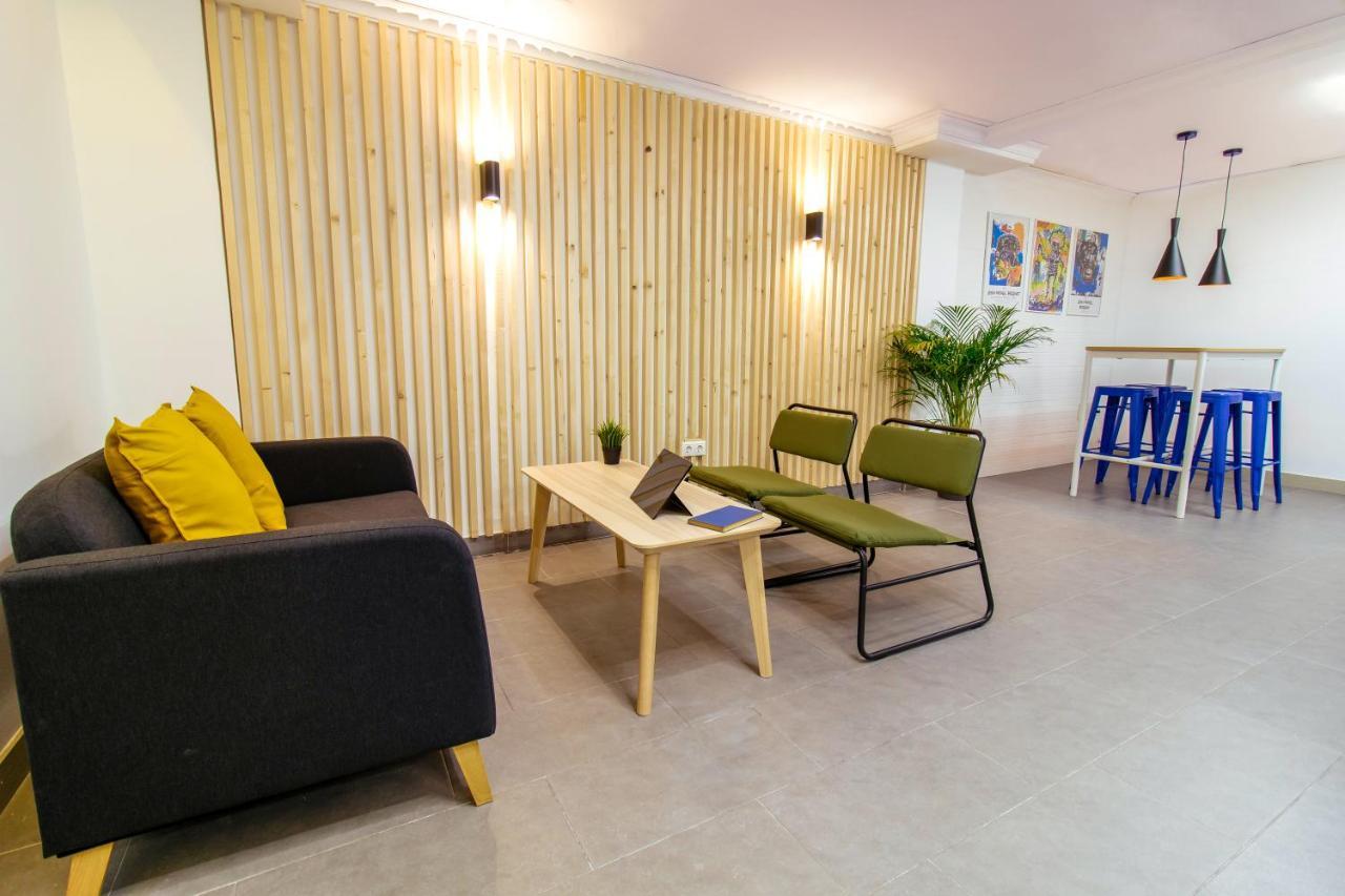 Koala Hostel 阿利坎特 外观 照片
